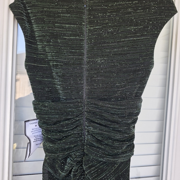 $249 Betsy & Adam Women Metallic Cap-Sleeve Surplice Gown Sz 8 Green Party - Picture 16 of 16